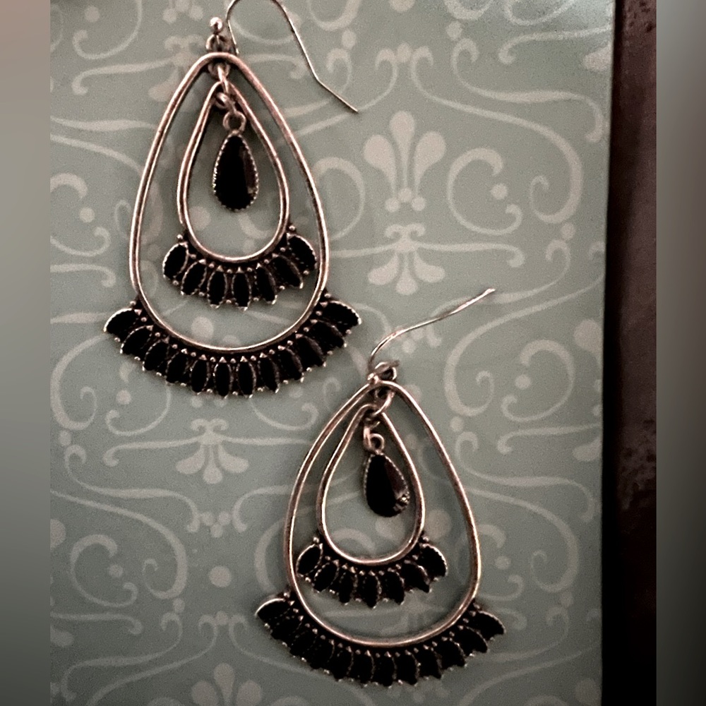 Metal with black drop earrings